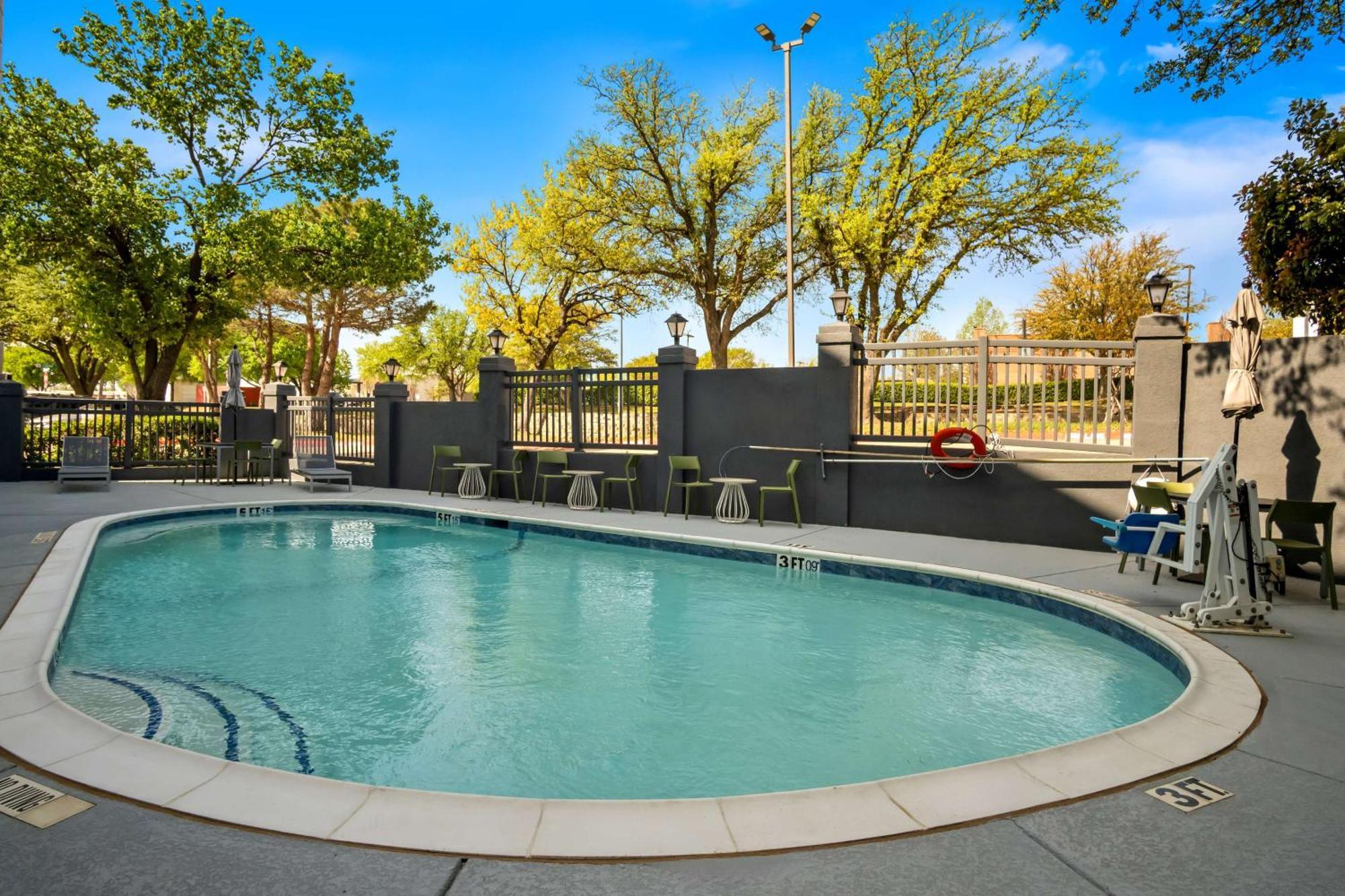 Spark By Hilton Grapevine Dfw North Exterior photo