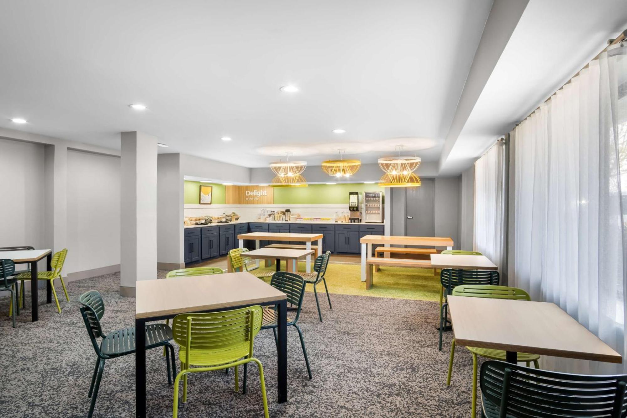 Spark By Hilton Grapevine Dfw North Exterior photo